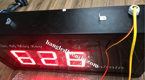 bảng-led-đo-tốc-độ-máy-xeo-mét-phút